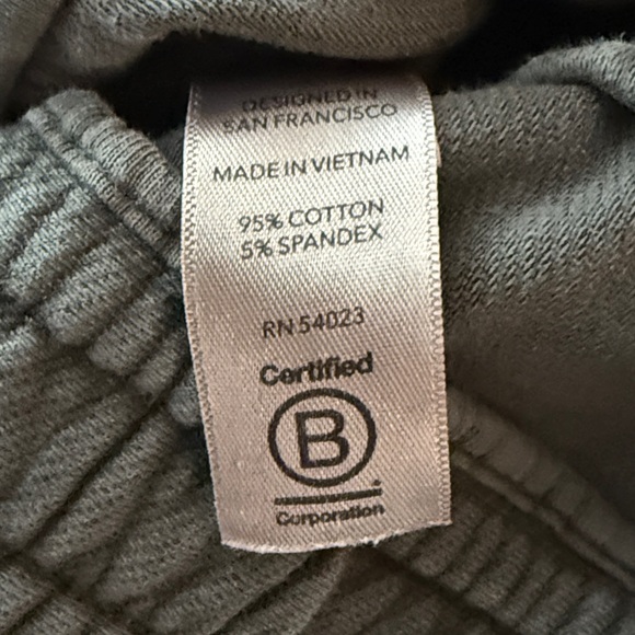 Athleta women’s green Joggers, size 2 - Picture 10 of 10